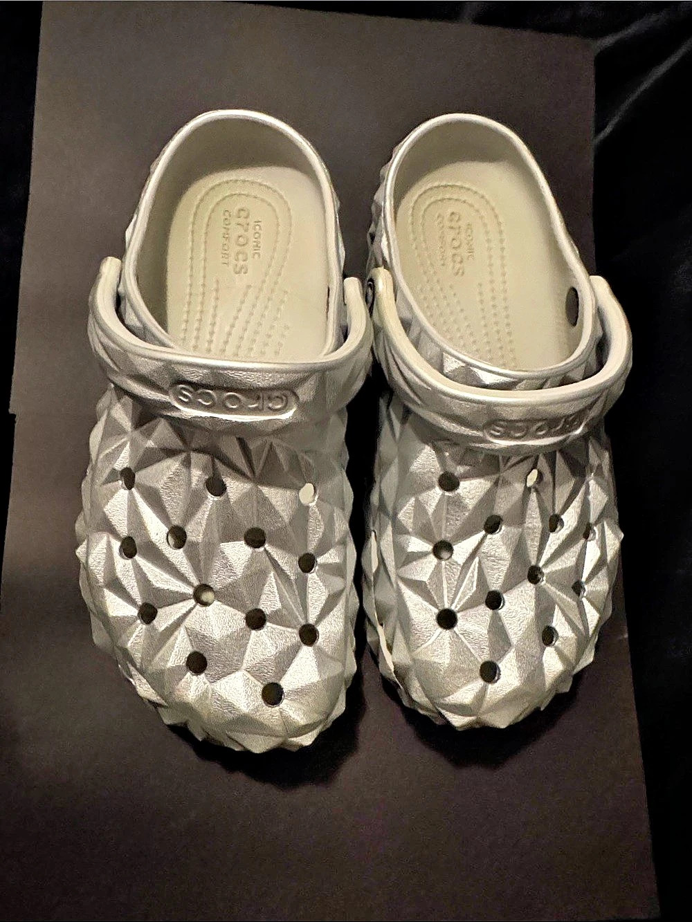 Crocs Classic Metallic Geometric Clog in Silver
